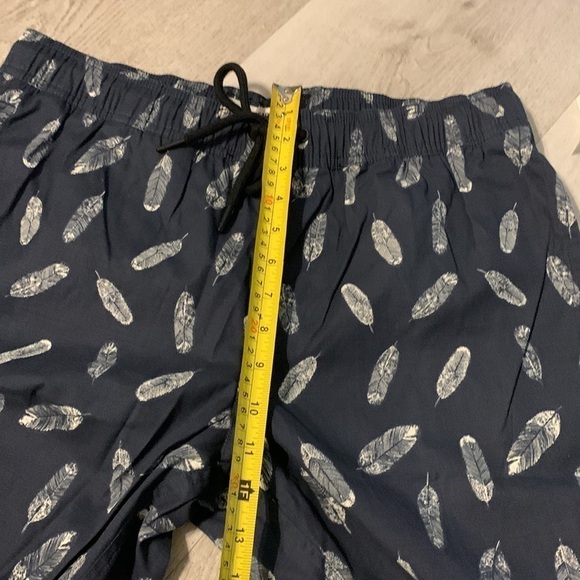 Goodthreads‎ Navy Blue Feather print Men’s swim trunks size M NWT - Picture 11 of 13